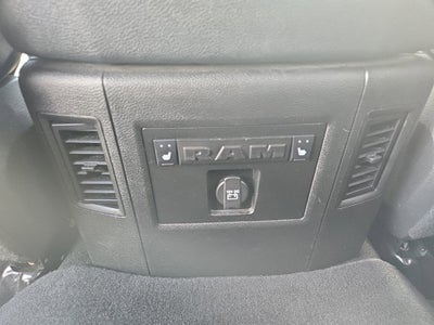 2018 RAM 1500 Laramie Crew Cab 4x4 5'7" Box