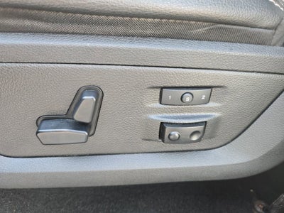 2018 RAM 1500 Laramie Crew Cab 4x4 5'7" Box