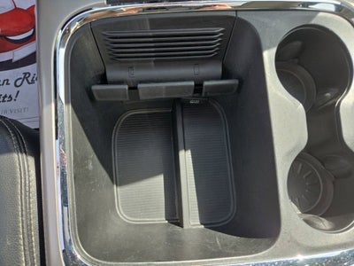 2018 RAM 1500 Laramie Crew Cab 4x4 5'7" Box