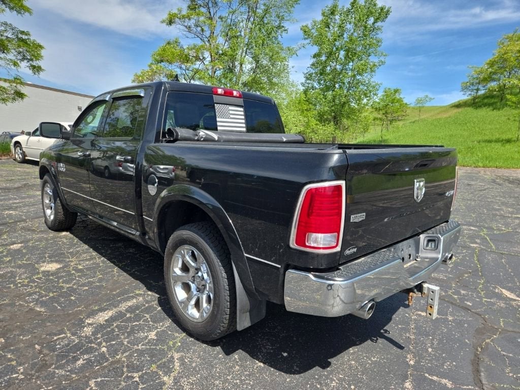 2018 RAM 1500 Laramie Crew Cab 4x4 5'7" Box