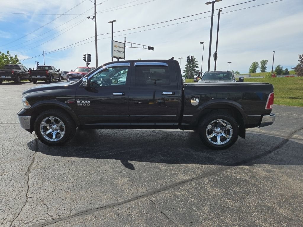 2018 RAM 1500 Laramie Crew Cab 4x4 5'7" Box