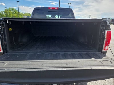 2018 RAM 1500 Laramie Crew Cab 4x4 5'7" Box