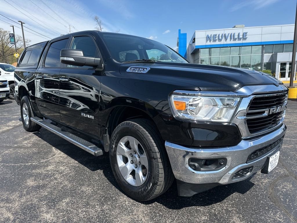 2020 RAM 1500 Big Horn/Lone Star 4x4 Crew Cab 5'7's photo