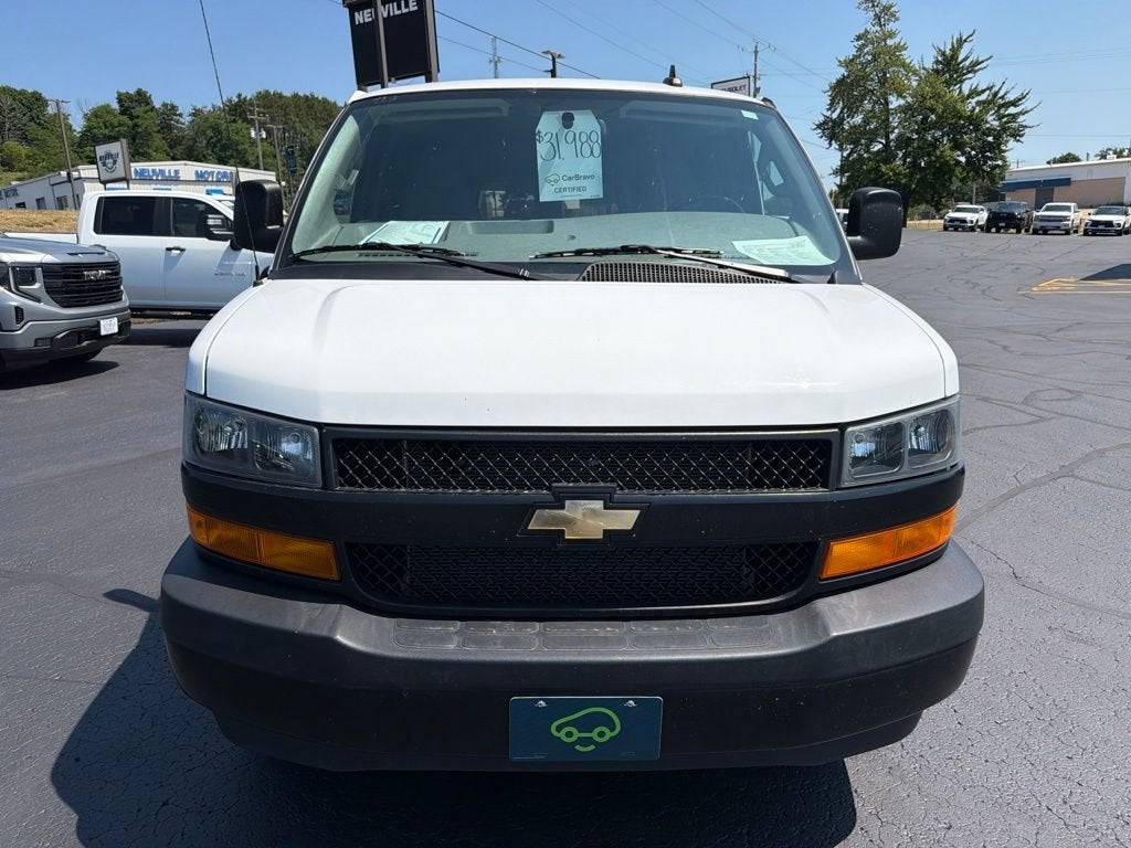 2023 Chevrolet Express Passenger 3500 1LS