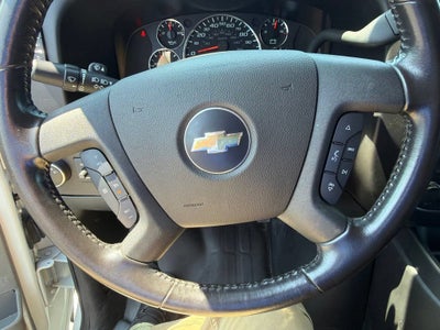 2023 Chevrolet Express Passenger 3500 1LS
