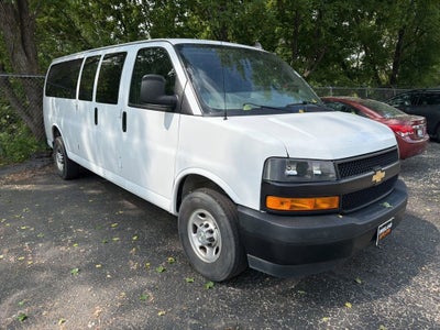 2023 Chevrolet Express Passenger 3500 1LS
