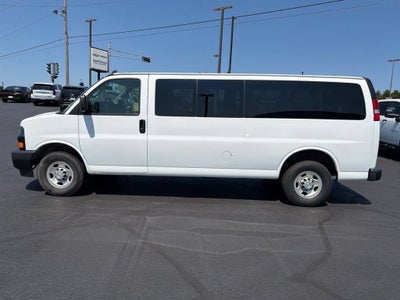 2023 Chevrolet Express Passenger 3500 1LS