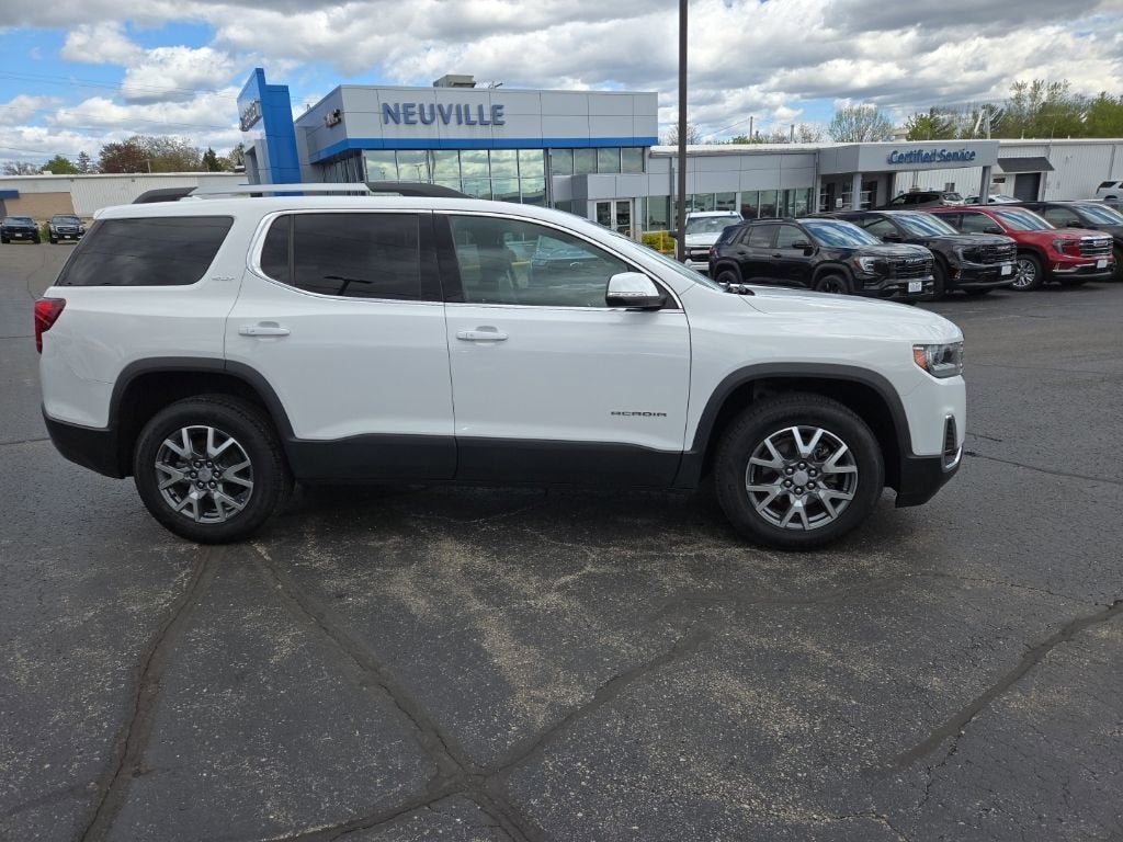 2023 GMC Acadia SLT