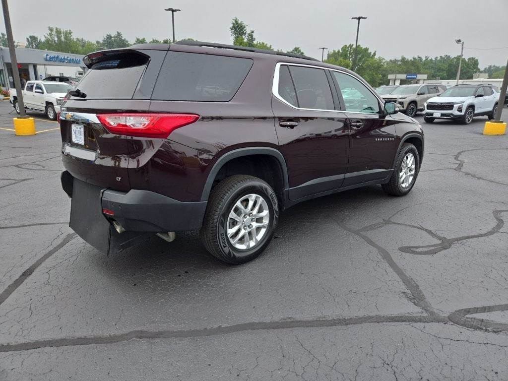 2021 Chevrolet Traverse LT Cloth