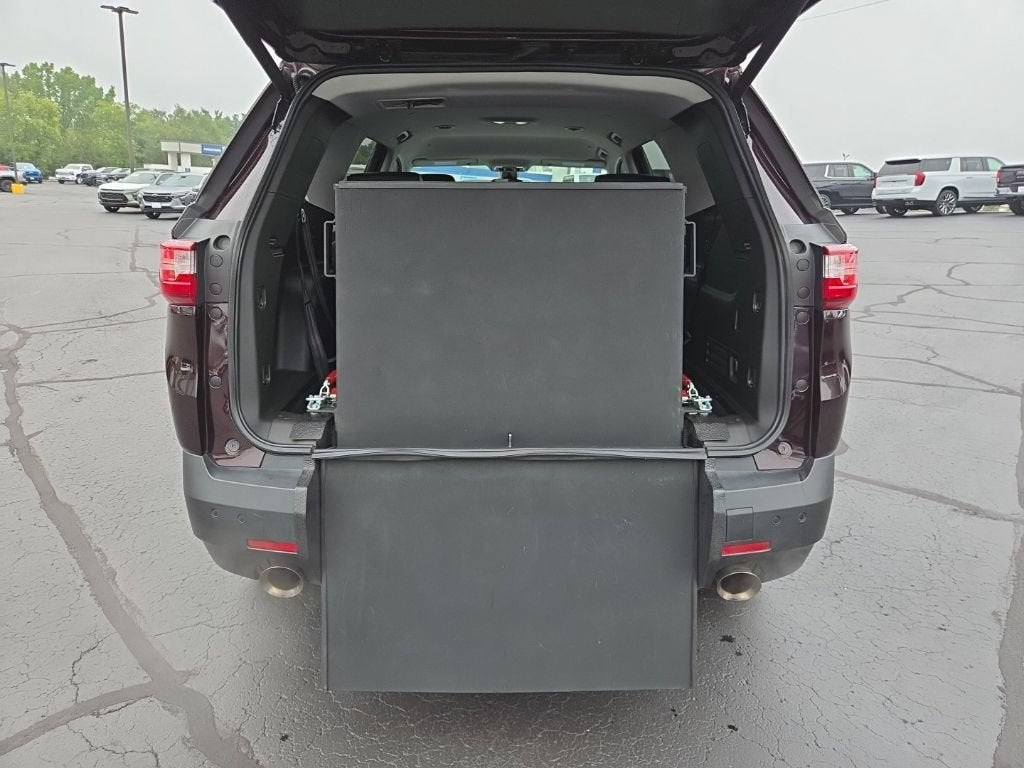 2021 Chevrolet Traverse LT Cloth