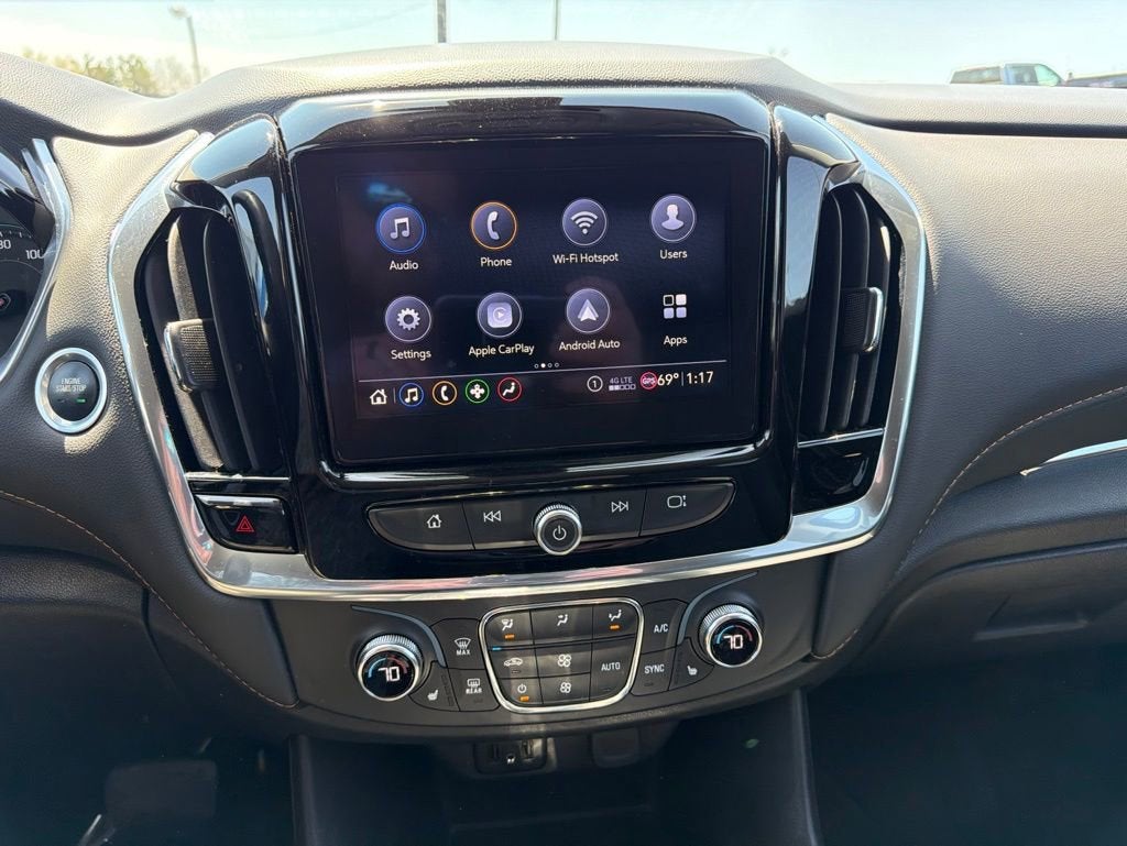 2020 Chevrolet Traverse LT Cloth