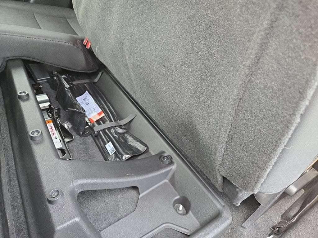2023 GMC Canyon 4WD AT4