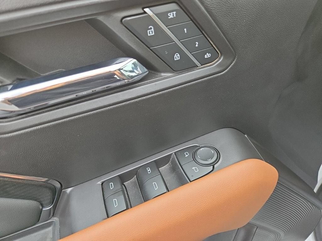 2023 GMC Canyon 4WD AT4