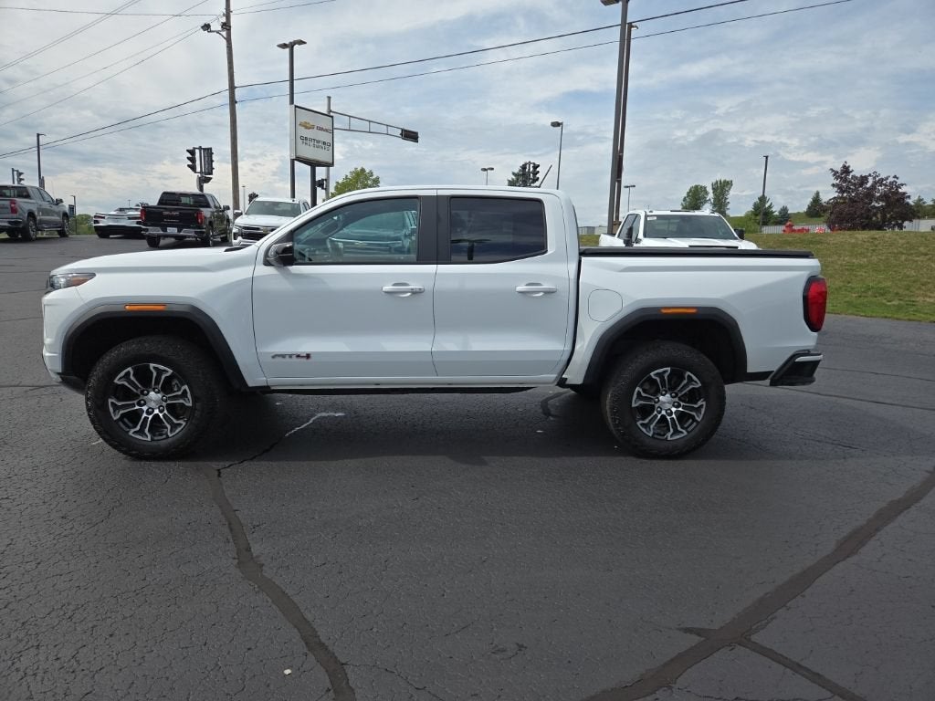 2023 GMC Canyon 4WD AT4
