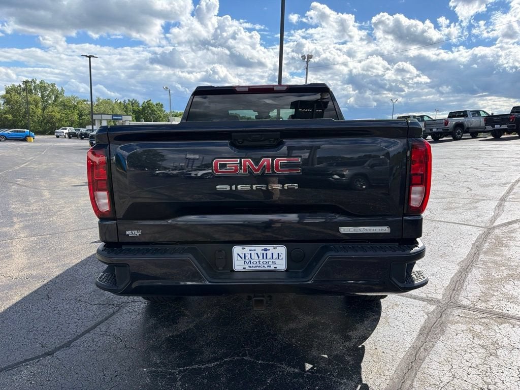 2025 GMC Sierra 1500 Elevation