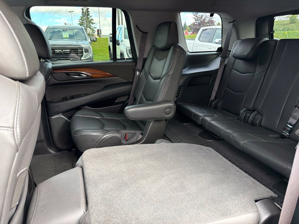 2017 Cadillac Escalade Luxury