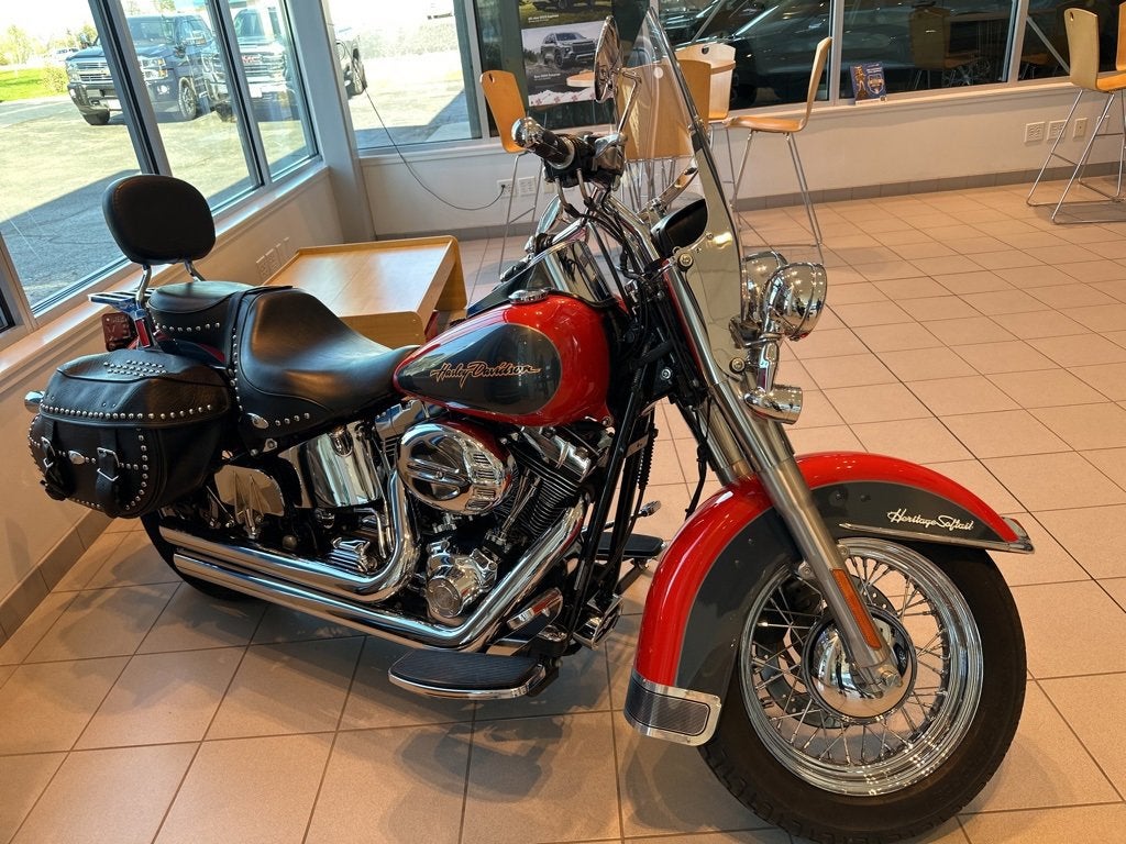 2006 HARLEY-DAVIDSON FLSTCI Base