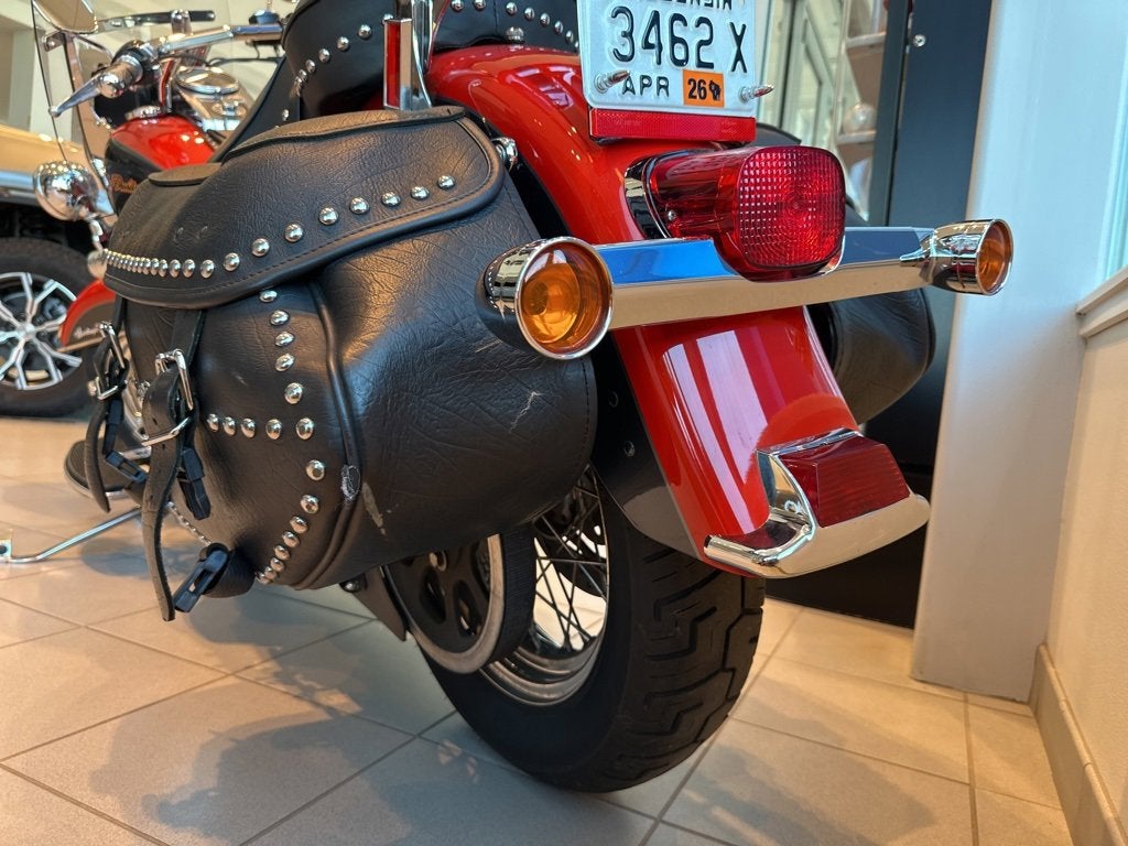 2006 HARLEY-DAVIDSON FLSTCI Base