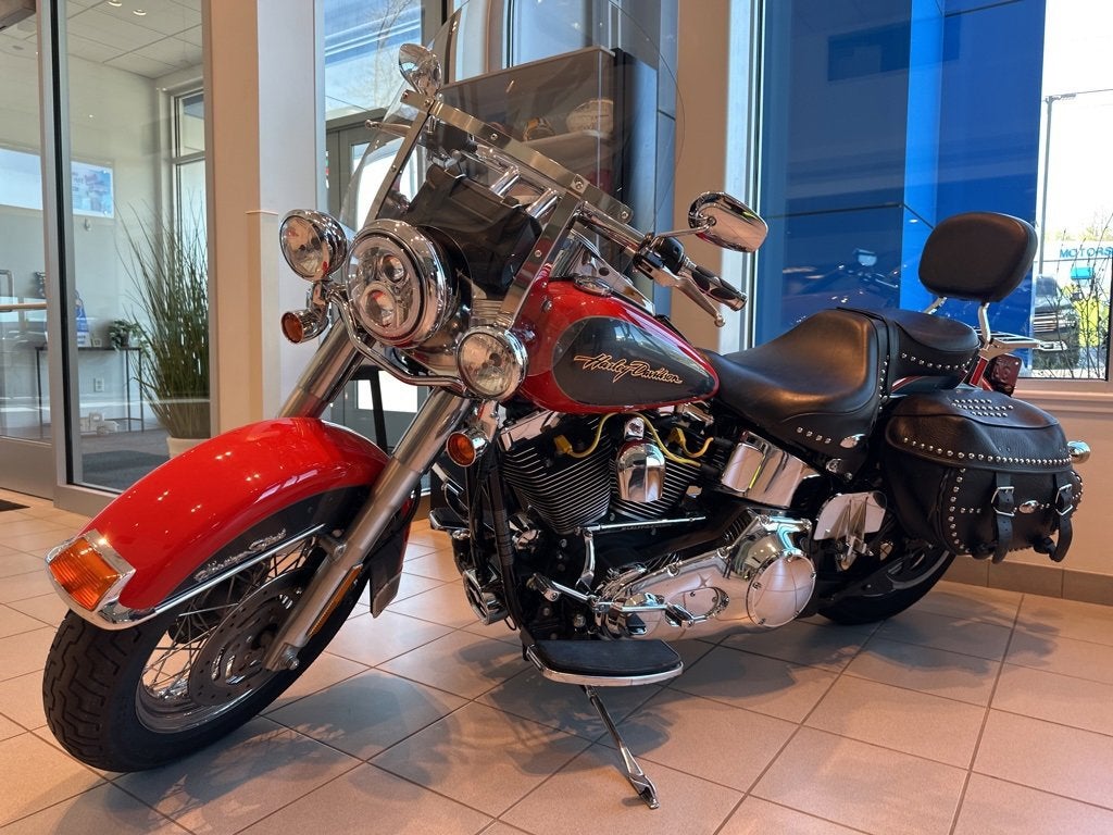 2006 HARLEY-DAVIDSON FLSTCI Base