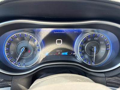 2017 Chrysler 300 Limited