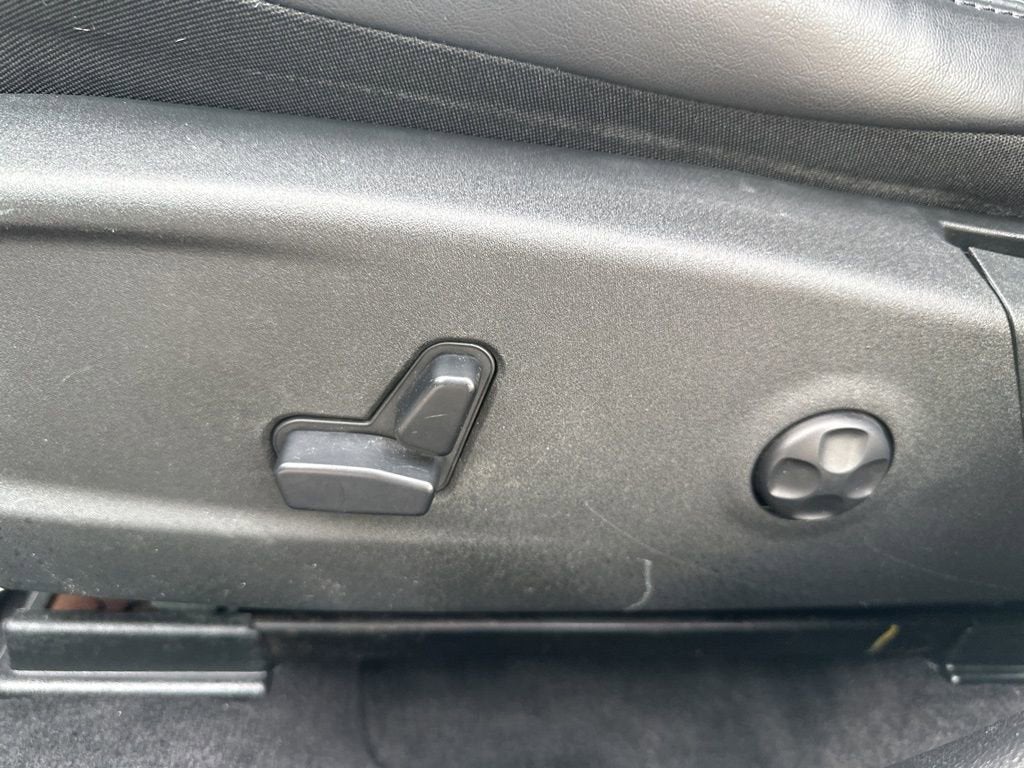 2012 Chrysler 300 Limited