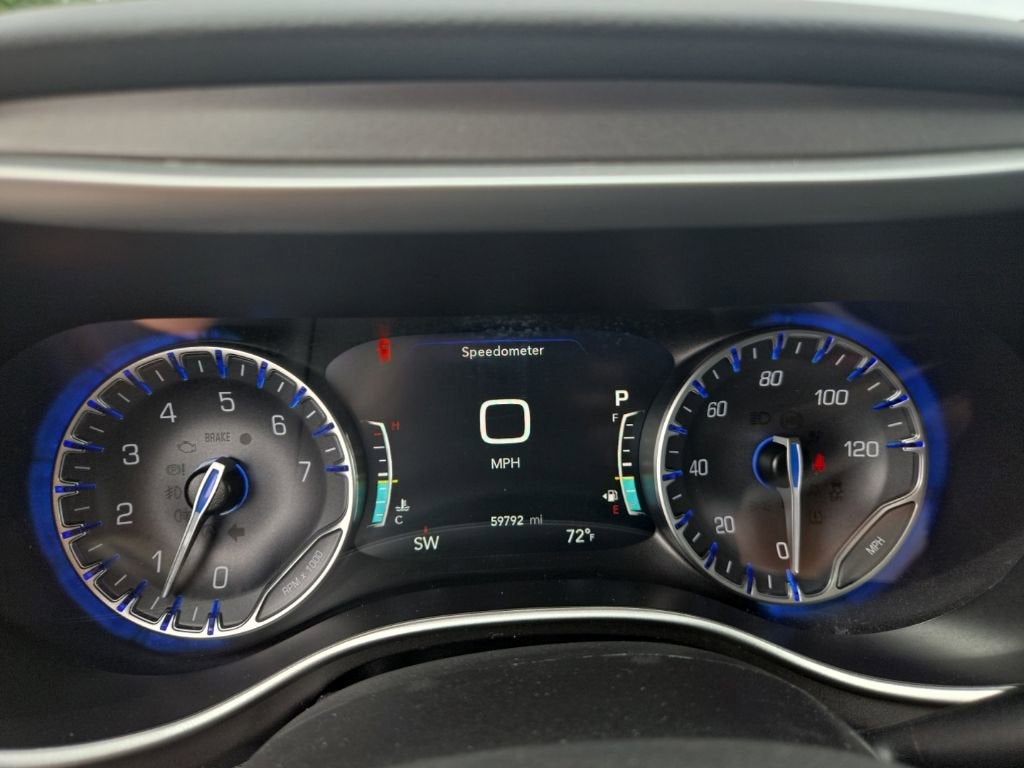 2024 Chrysler Pacifica Touring L