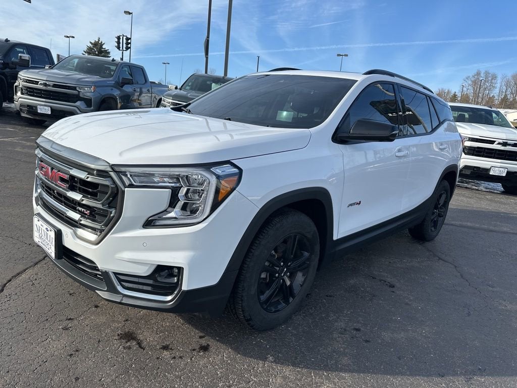 2023 GMC Terrain AT4