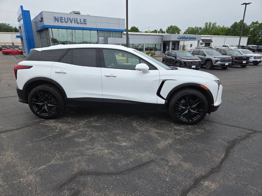 Used 2025 Chevrolet Blazer EV LT with VIN 3GNKDGRJXSS118562 for sale in Waupaca, WI