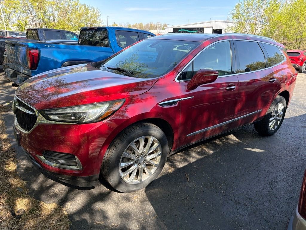 2018 Buick Enclave Essence AWD's photo