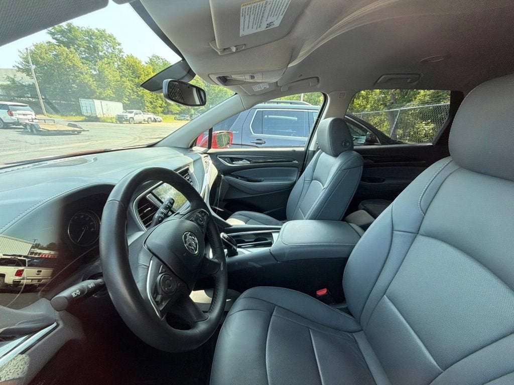 2020 Buick Enclave Essence