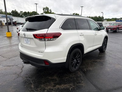 2019 Toyota Highlander SE