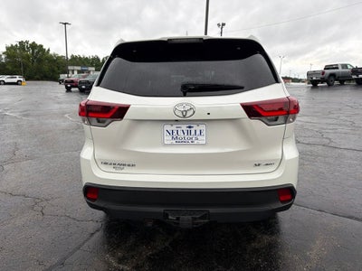 2019 Toyota Highlander SE
