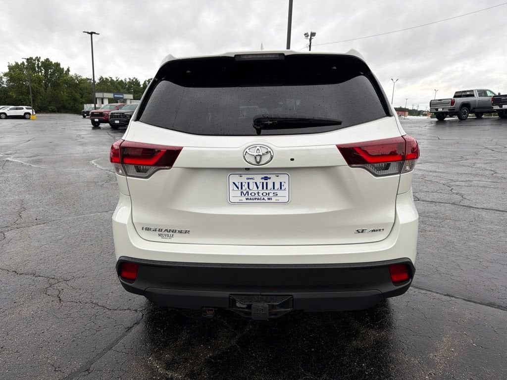 2019 Toyota Highlander SE