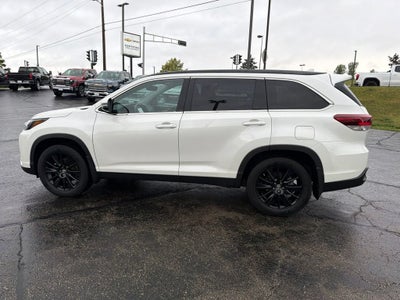 2019 Toyota Highlander SE