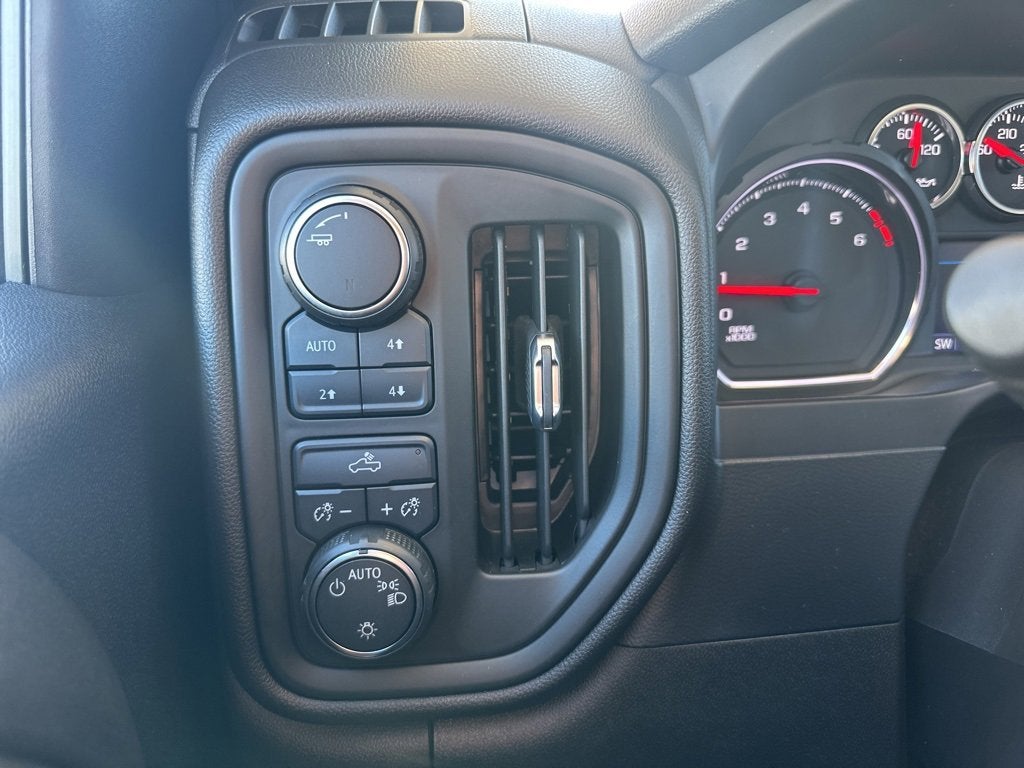 2021 Chevrolet Silverado 1500 Custom Trail Boss