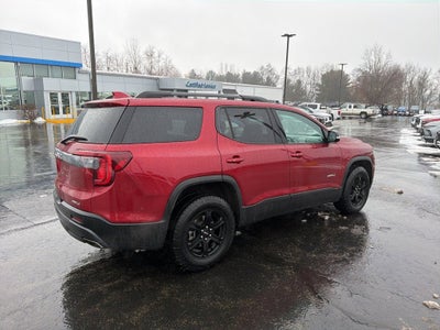 2022 GMC Acadia AT4