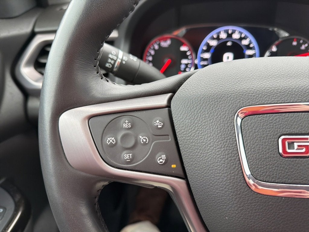 2022 GMC Acadia AT4