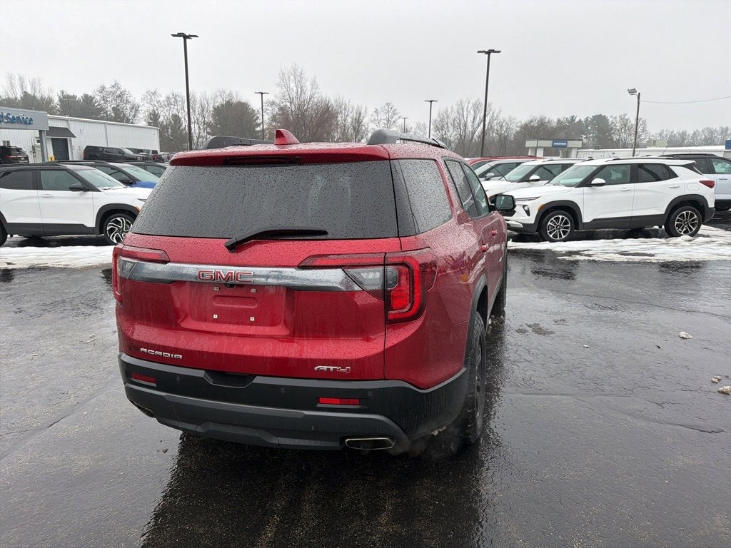 2022 GMC Acadia AT4