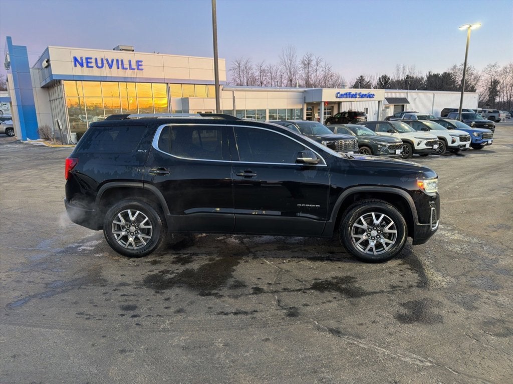 2023 GMC Acadia SLT