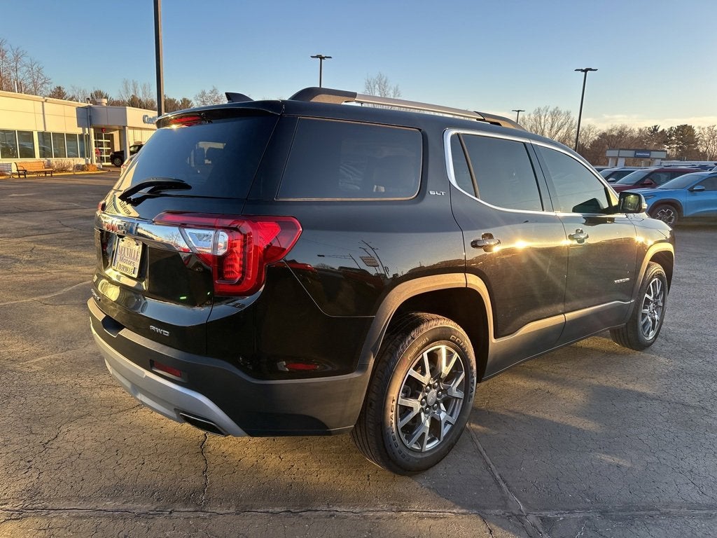 2023 GMC Acadia SLT