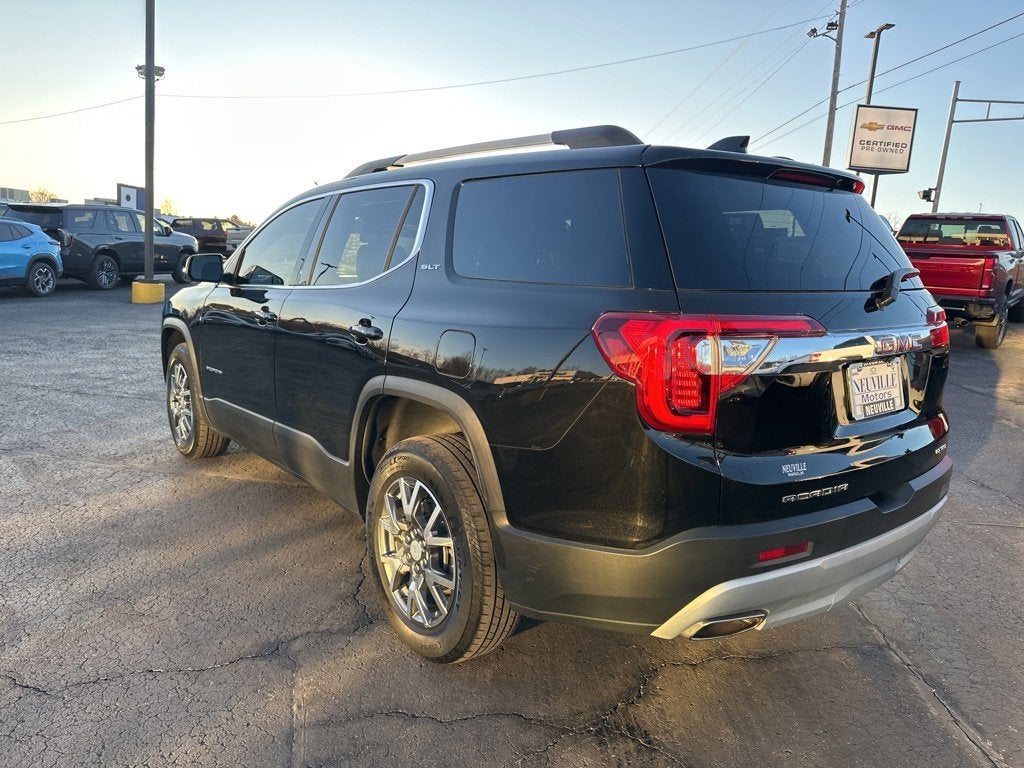 2023 GMC Acadia SLT