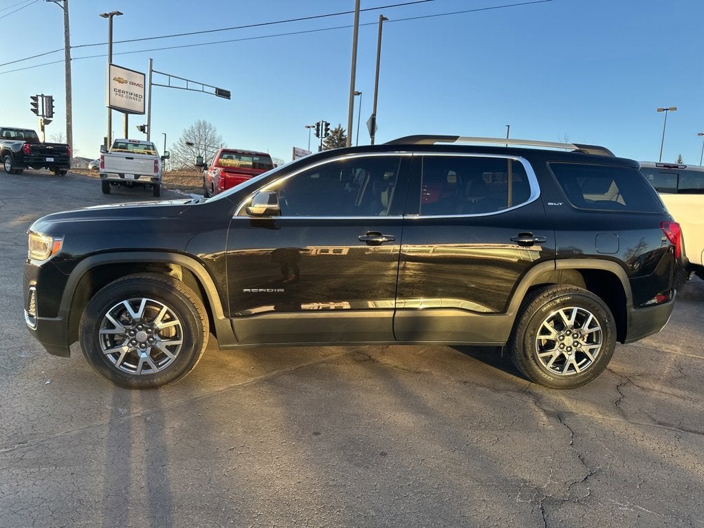 2023 GMC Acadia SLT