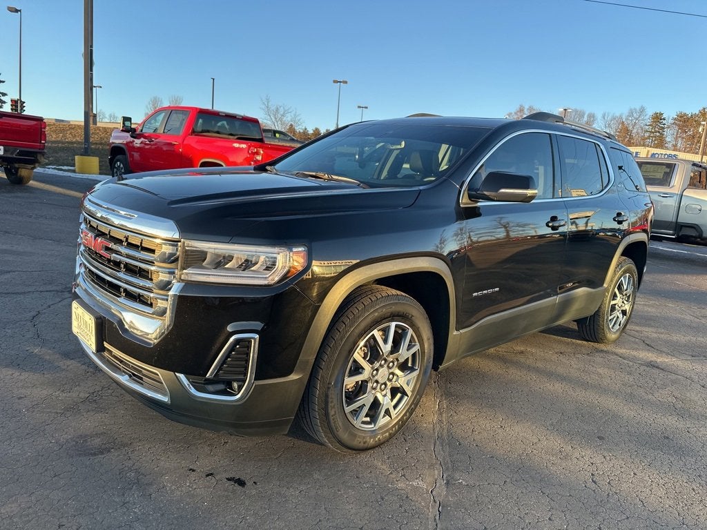 2023 GMC Acadia SLT