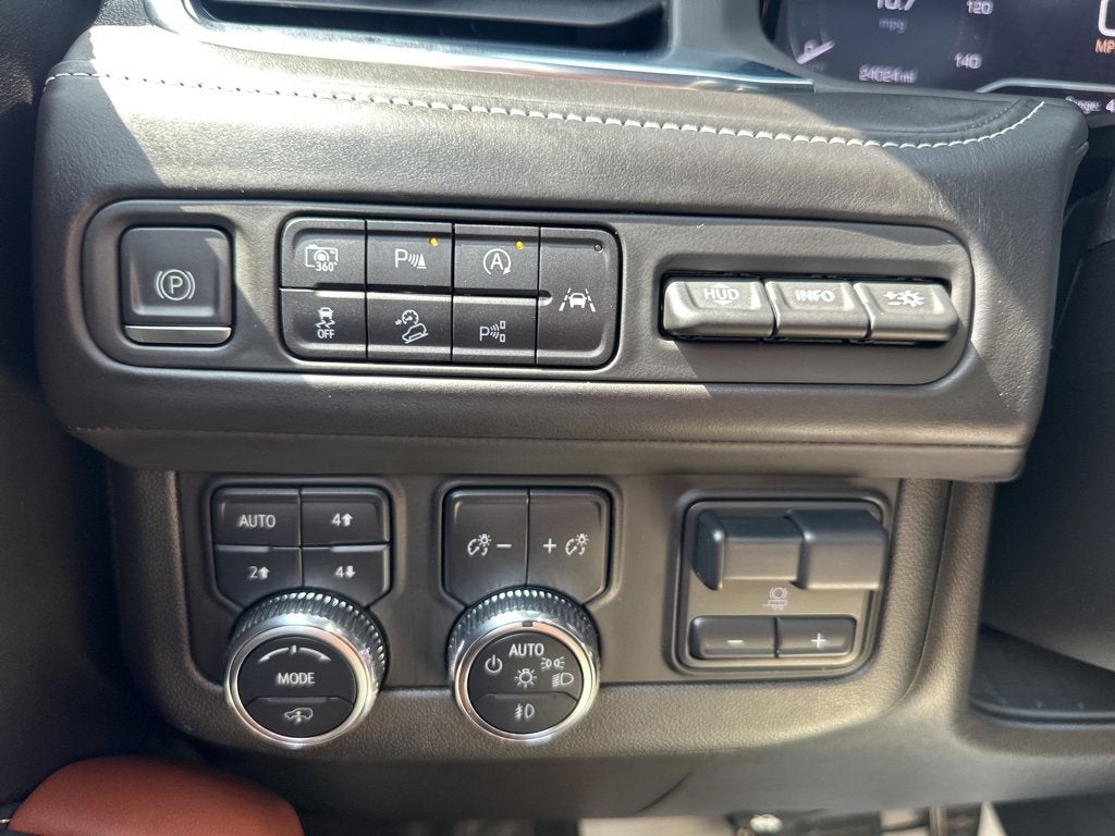 2023 GMC Yukon XL Denali Ultimate