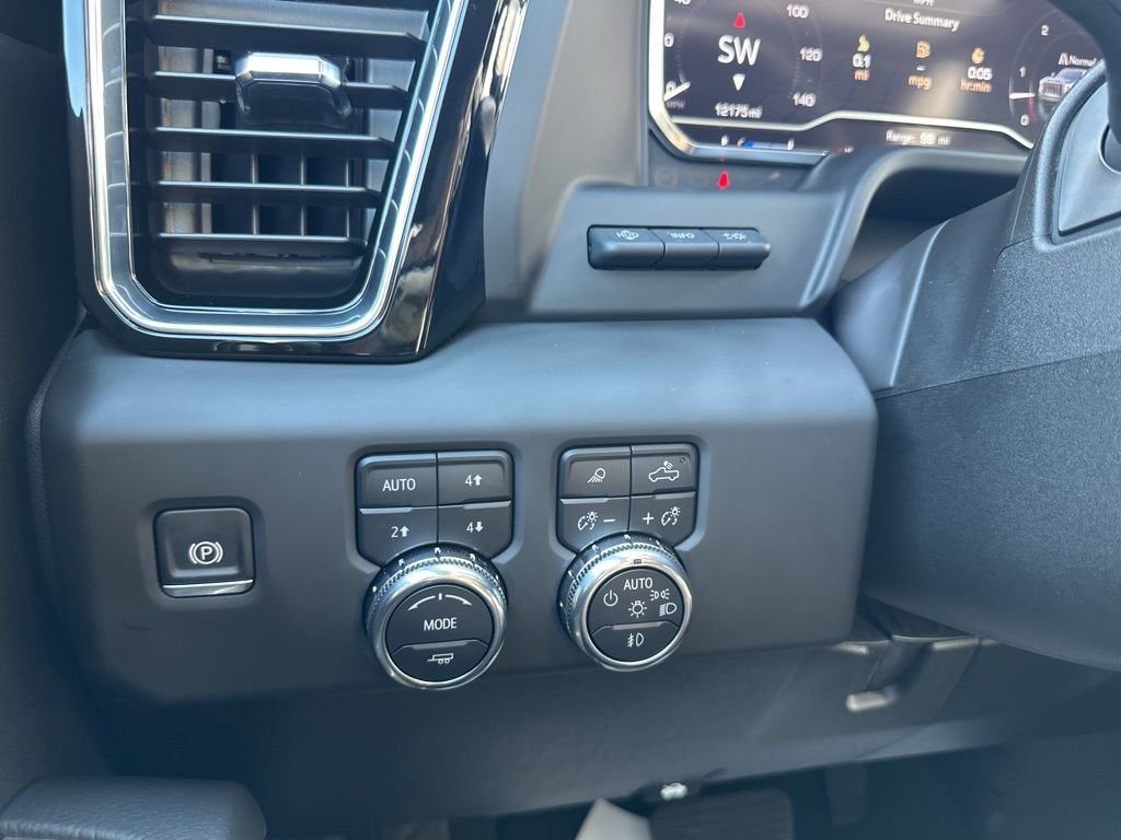2025 GMC Sierra 2500 HD Denali