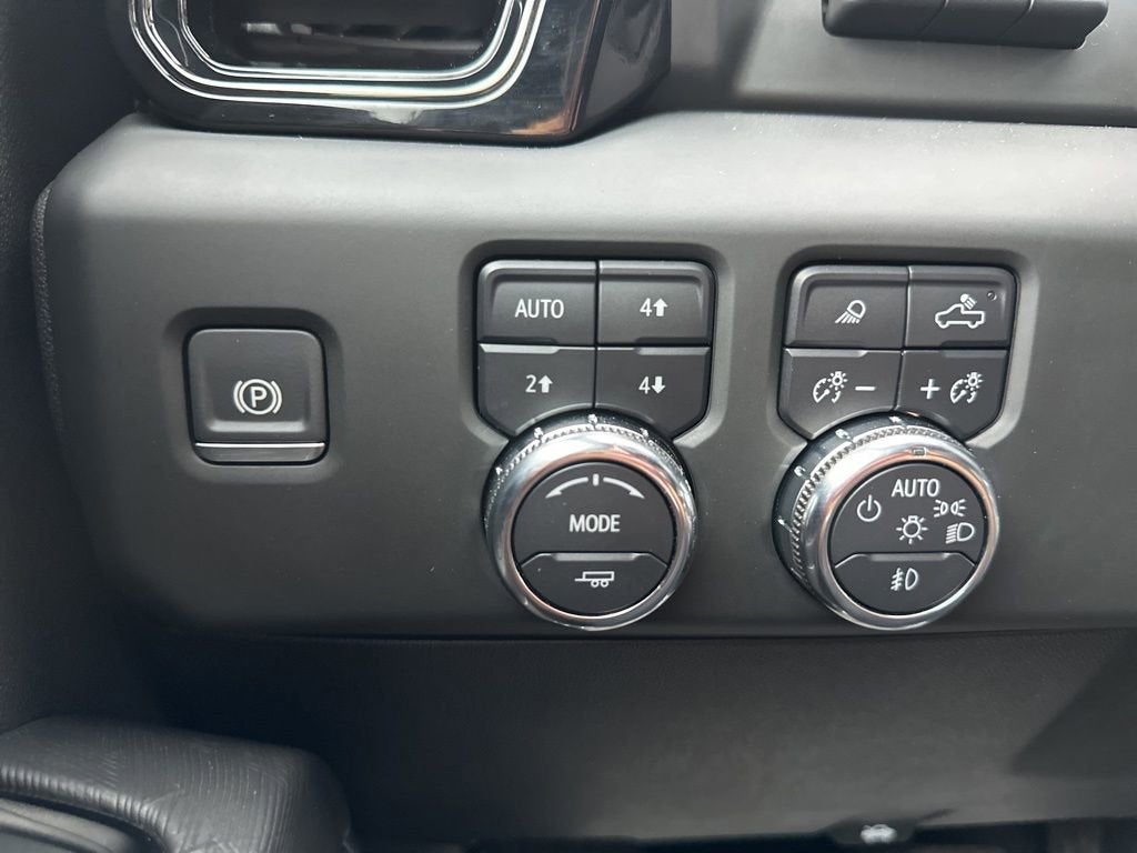 2025 GMC Sierra 2500 HD AT4X
