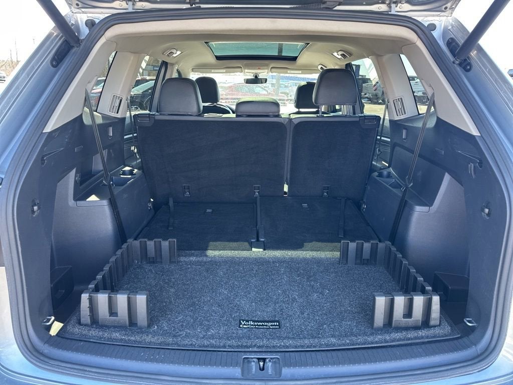 2021 Volkswagen Atlas 3.6L V6 SE w/Technology R-Line