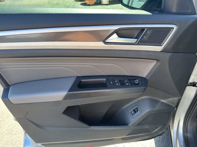 2021 Volkswagen Atlas 3.6L V6 SE w/Technology R-Line