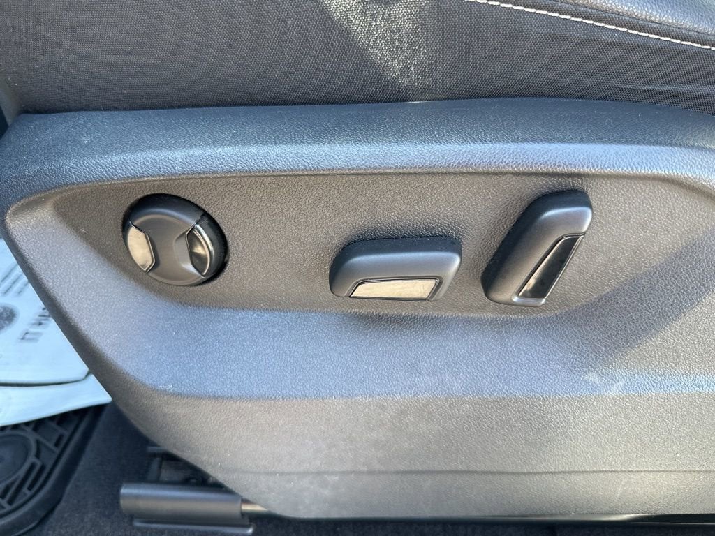 2021 Volkswagen Atlas 3.6L V6 SE w/Technology R-Line