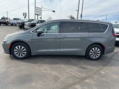 2023 Chrysler Pacifica Hybrid Touring L